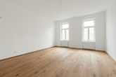 Bild - 3-Zimmer-Altbauwohnung mit Balkon zum Innenhof | Erstbezug nach Sanierung