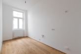 3-Zimmer Altbau Erstbezug im 7.Bezirk! Perfekt für eine WG! - Bild