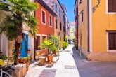 Bild - Apartmenthaus als Anlage in 1. Reihe zum Meer in Novigrad