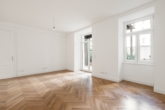 Traumhafte Gartenwohnung im Luxus-Altbau! Erstbezug mit 3-Zi. und 2 Terrassen! - Bild
