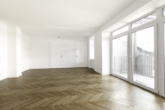 4-Zimmer-Erstbezug mit Balkon im Luxus-Altbau! - Bild