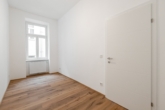 3-Zi. Altbau-Erstbezug Nähe Augarten! Helle Ruhelage im 1.Liftstock! - Bild