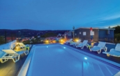 Marina bei Trogir, Apartmenthaus zur Eigennutzung und Anlage - Bild