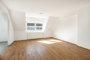 Helle 4-Zi.-DG-Wohnung im 16. Bezirk! inkl. 2 Stellplätzen!, 1160 Wien, Dachgeschoß