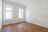 Traumhafte Altbau-Wohnung mit BALKON! Perfekte Raumaufteilung! - Bild