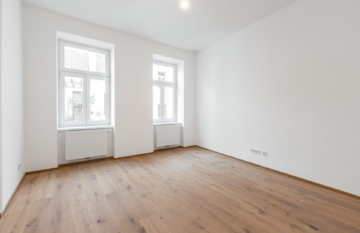Garconniere mit großem Balkon! Helle Hof-Ruhelage! Altbau Erstbezug!, 1020 Wien,Leopoldstadt, Terrassenwohnung