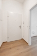 Bild - – NEU – Stilvoll sanierte Altbauwohnung mit großzügigem Balkon