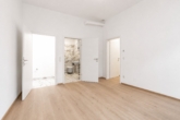 Bild - – NEU – Stilvoll sanierte Altbauwohnung mit großzügigem Balkon
