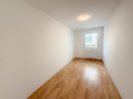 Bild - Seltene Chance im 6. Bezirk: Günstige 4-Zimmer-Wohnung inkl. Garagenplatz!