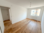 Bild - Schnäppchen: Sanierte 4-Zi.-Wohnung – bereit für Einzug oder Vermietung!